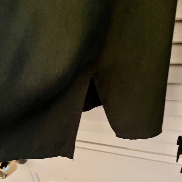 Deep Green Silk and Cotton Blouse - Picture 3 of 5